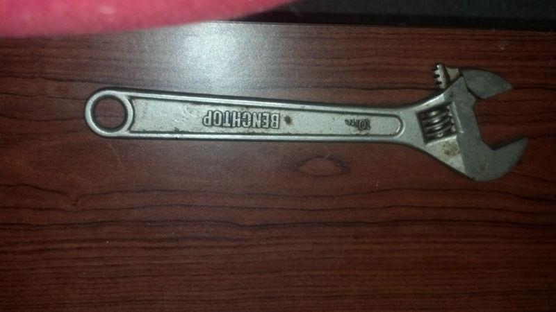 Benchtop 10" adjustable wrench 