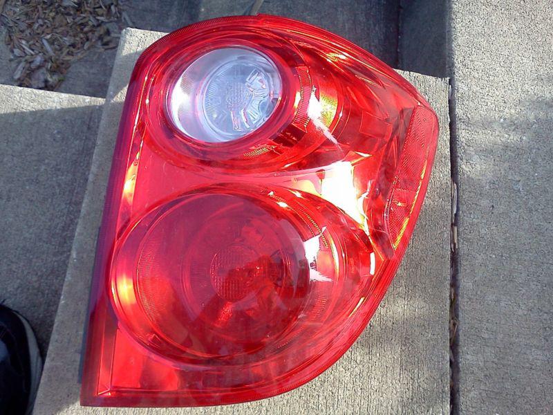 22759317 right rear equinox tail lamp assy. w/bulbs