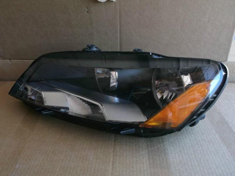 2012-2013 vw passat head light  (oem)