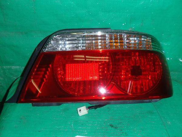 Toyota chaser 1999 rear right combination lamp [1515500]