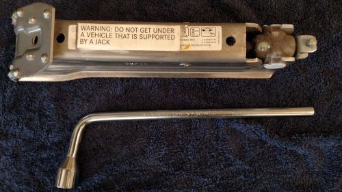 Mercedes-benz oem vehicle jack &amp; lug wrench set very nice