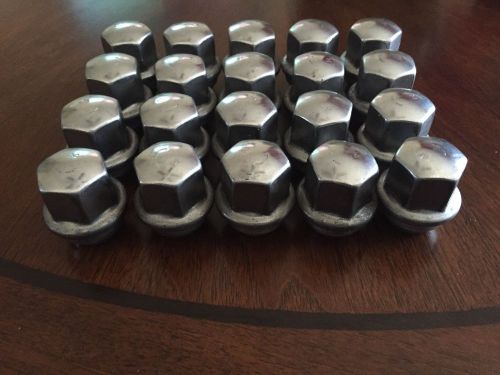 Mopar lug nuts