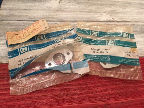 Nos dealership 1977-81 oldsmobile rh remote mirror bezels 555144 lot of 2