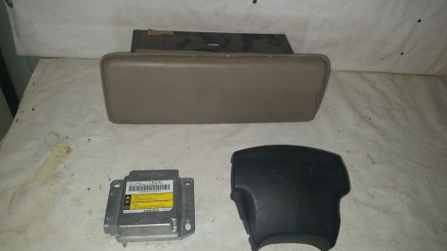 2003-2006 chevrolet silverado airbag set (passenger scratched)