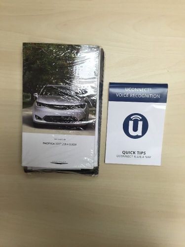 2016 chrysler pacífica  owners manual..new with case // all insert