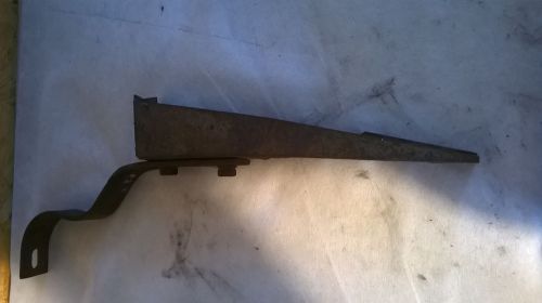 Mercedes 220s rear bumper bracket support