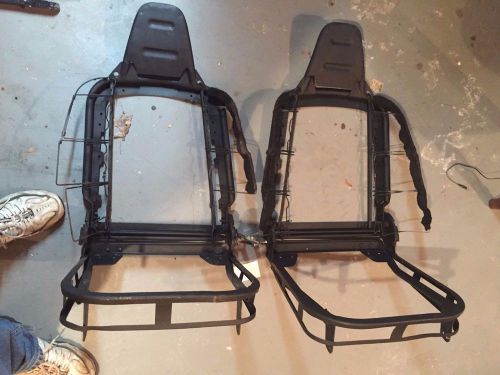 Triumph tr6 seat shells