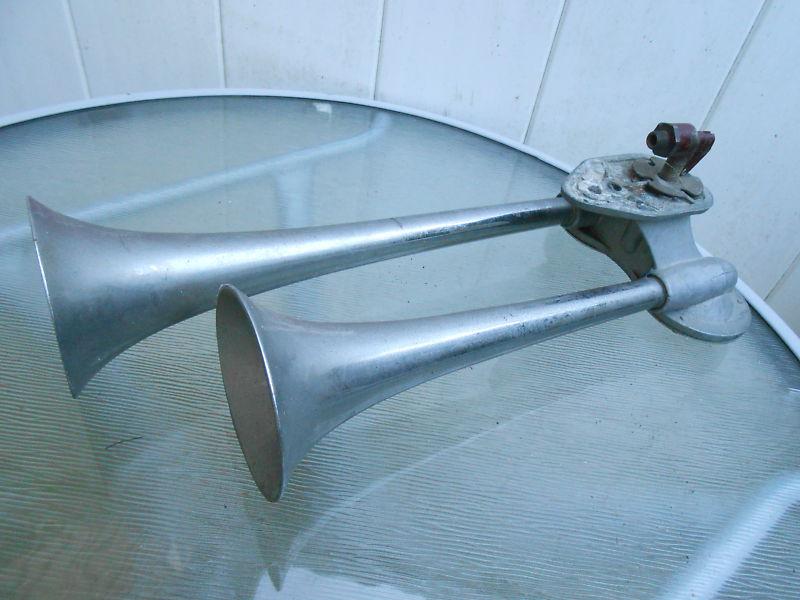 Vintage signaltone air horns - 16" hot rod - rat rod - jalopy - truck - off road