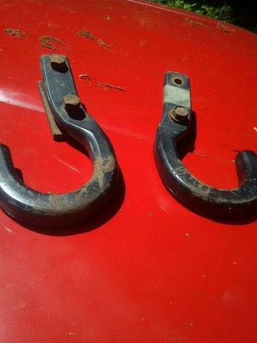 Tahoe tow hooks