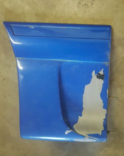 87-90 ford mustang gt front fender extension lower gt molding rh passenger oem