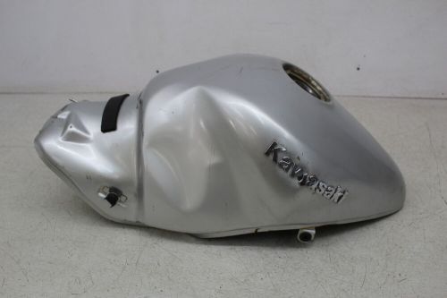 02-05 kawasaki zzr1200 gas tank fuel cell petrol reservoir (damage)