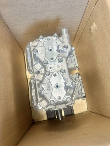 New factory rebuilt 11-12 ski-doo summit 800r e-tec engine motor 421000700