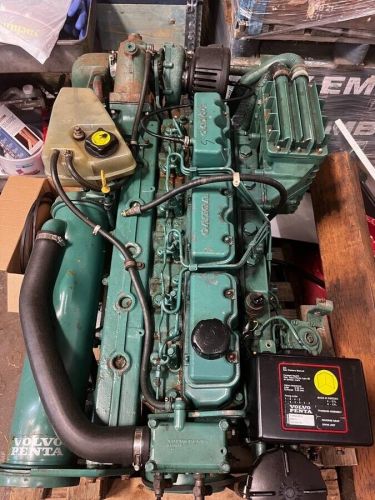 Volvo penta tamd41-pa  , 200 hp  marine diesel engine - 1700 hours