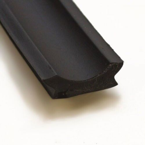 Lund 1995650 black 1 inch boat rub rail insert (foot)