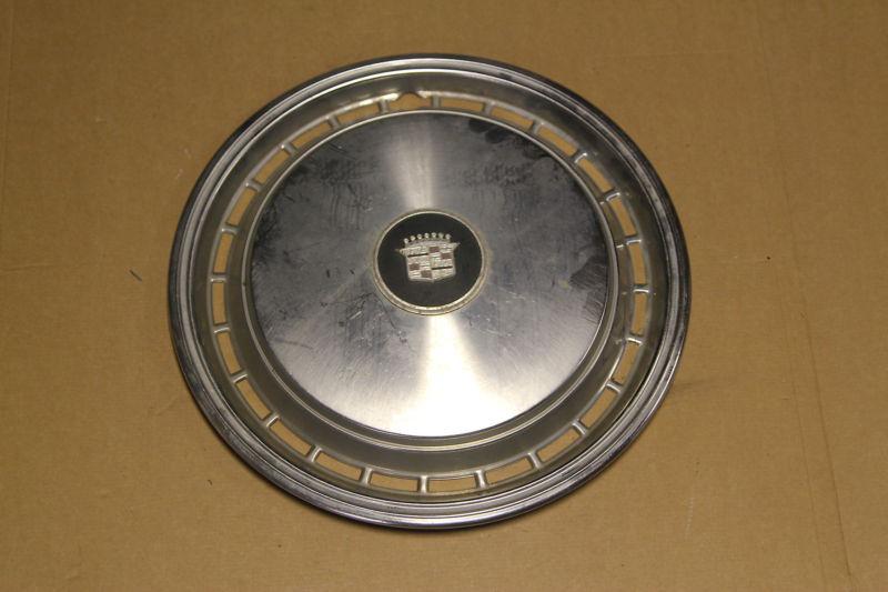 1977 cadillac commercial deville 15” wheel cover hub cap 2026 p/n 3517185