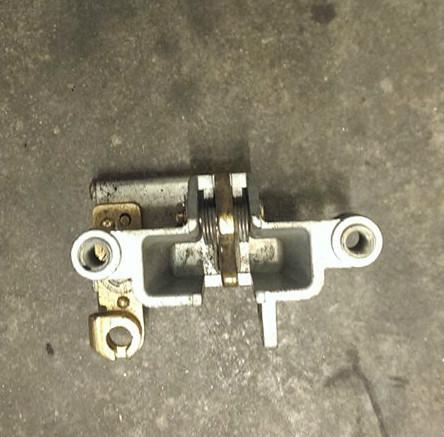 2010 yamaha zuma 125 rear seat latch 