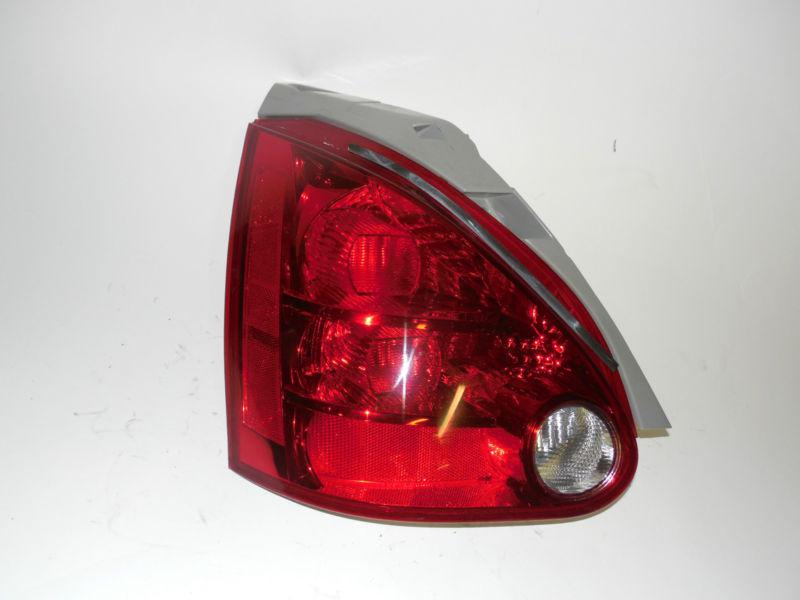 04 05 06 07 nissan maxima oem left tail light nice!