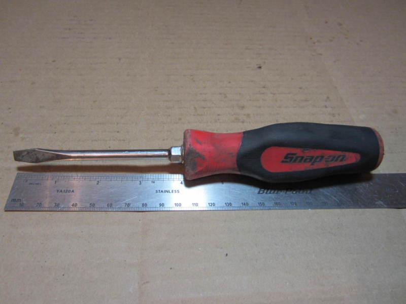 Snap-on tools 1/4" x 4" straight flat red - black hard screwdriver
