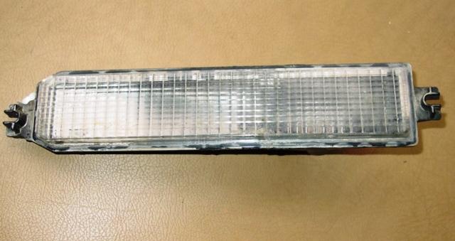 84 1984 oldsmobile cutlass left parking light part # dot ip 82