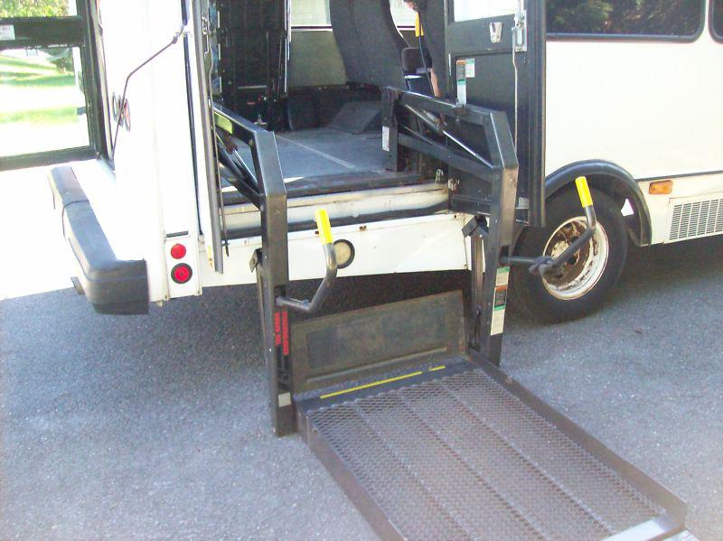 Braun l917f1b wheelchair lift great working condition (see video) only $500.00