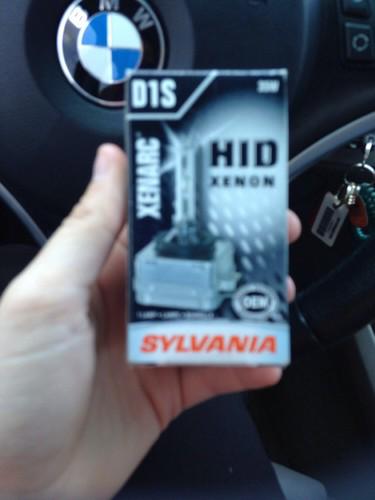 Sylvania hid xenon light bulb