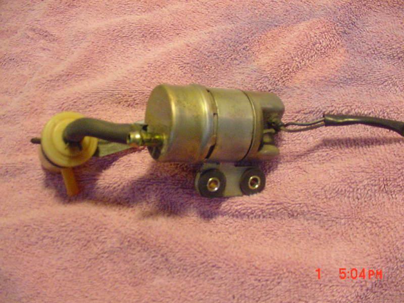 Suzuki cavalcade fuel pump w/filter