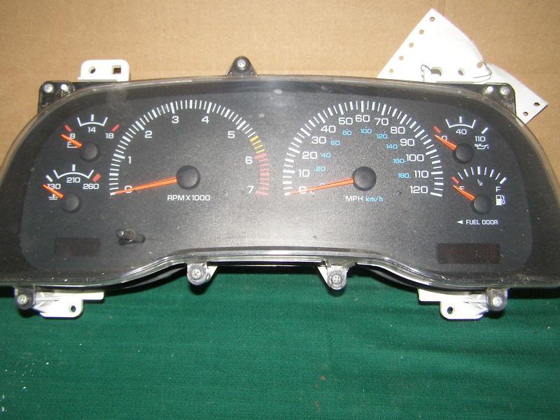 2000 dodge durango speedometer cluster   4.7l