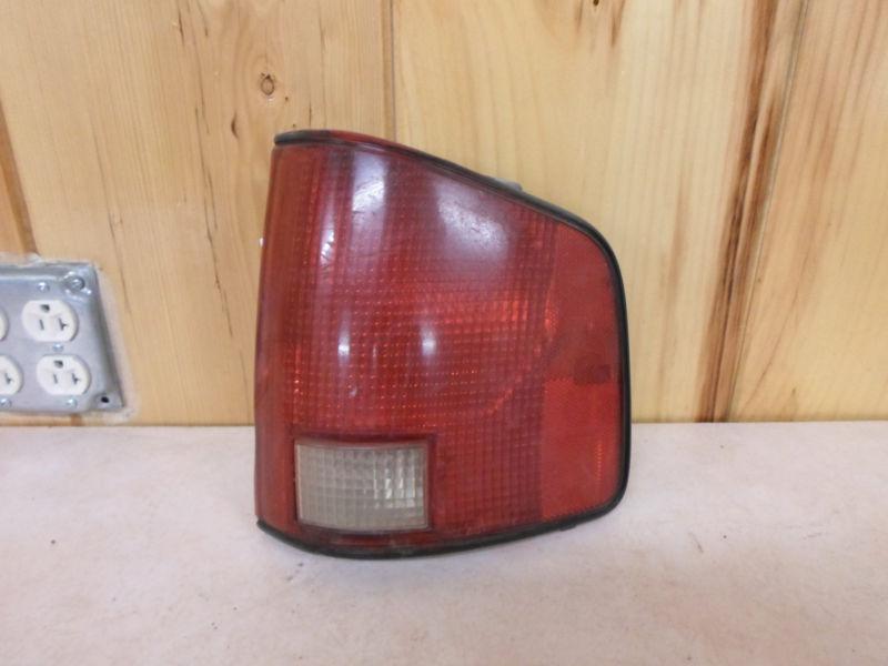 1996 chevrolet s-10 pickup passenger side taillight 