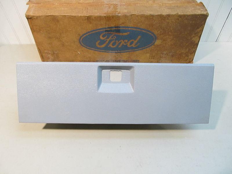 Nos 1979-1986 ford mustang, fairmont, zephyr glove box....new in ford box