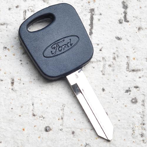 New transponder uncut blade key for ford excursion lincoln navigator  w/chip 4c