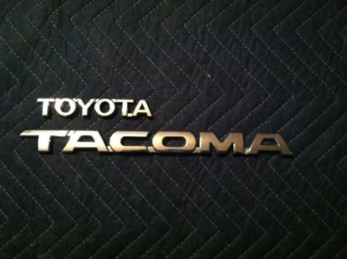 Toyota tacoma tail gate emblem used