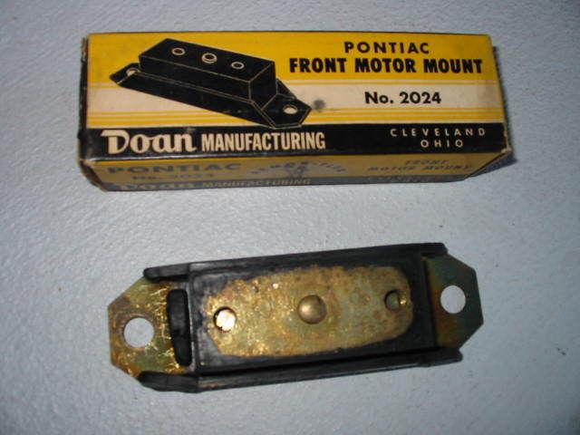 1940 - 1954 pontiac front motor mount