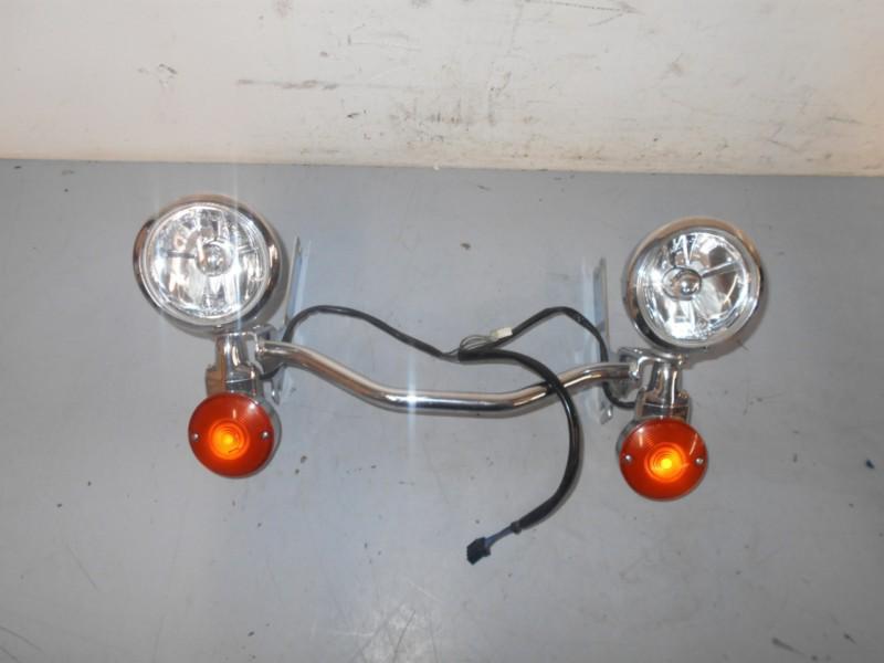 #6891 - 2003 03 04 harley touring ultra classic  front light bar / lights