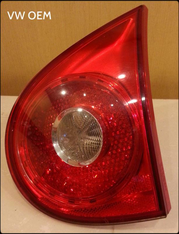 Volkswagen vw gti golf r32 rabbit oem inner right tail light 06 07 08 09