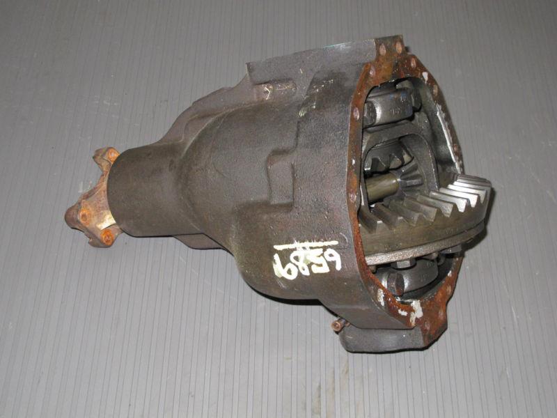 1983 - 1997 ford f250 83 - 1986 f350 truck 4.10 front axle carrier 68k miles