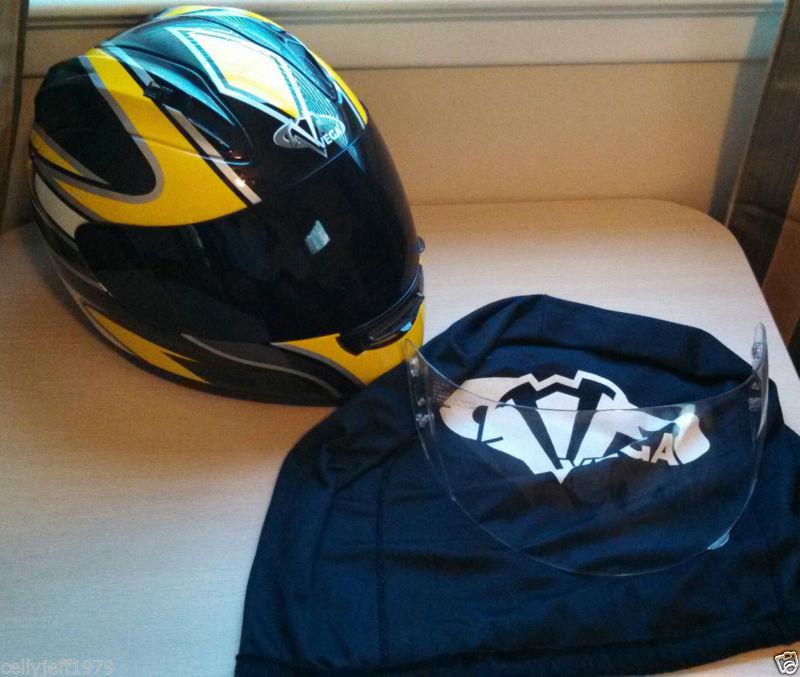 Vega altura motorcycle helmet yellow medium with 2 visors and quick release!