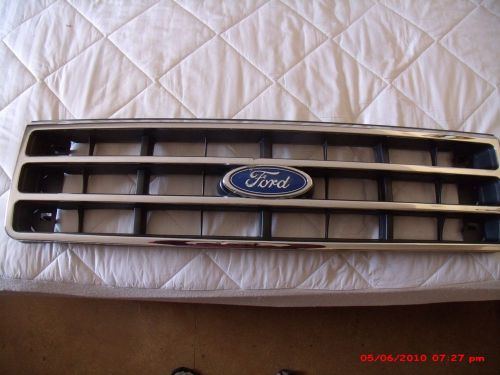 89 ford truck grill chrome brand new never on a truck still in ford box