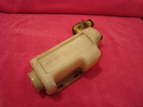 1989-90 jaguar xj40/xj6  oem plastic windshield washer fluid unit/upper oem jag