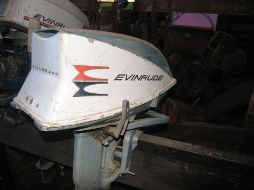 Evinrude  5.5  hp outboard  boat motor runs
