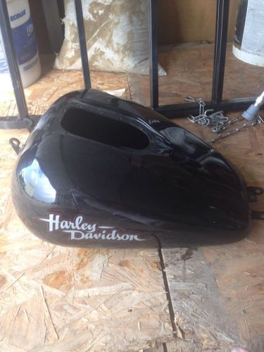 Harley davidson gas tank off a 2009 dyna super glide dented on right side