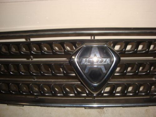 Jdm toyota altezza/ lexus is 200/300   grille  black eye