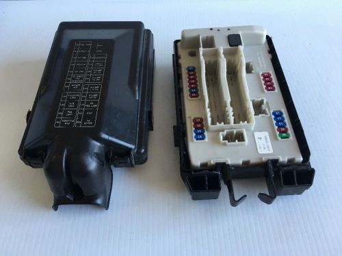 2010-2013 infiniti g37 sedan oem ipdm underhood fuse box module 284b71bn0a