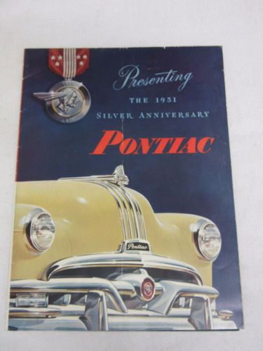 1951 pontiac 2 sided sales brochure folds out as a poster (33x22) original (a16)