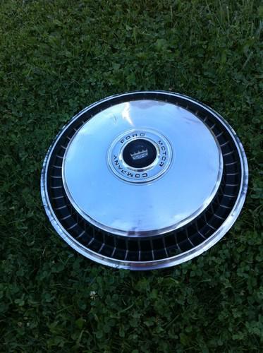 1 vintage ford motor company hub cap 15" hubcap crown center