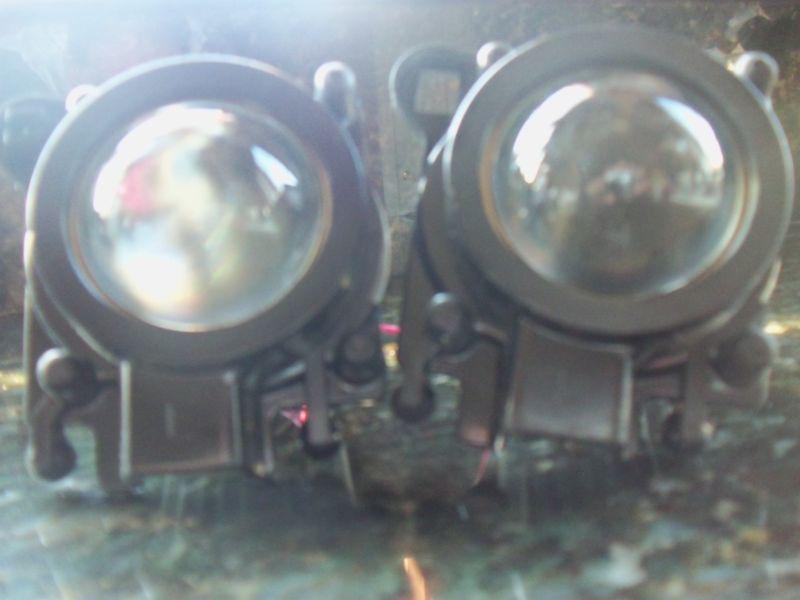 Nissan maxima oem projector fog lights fog lamps, driving lights