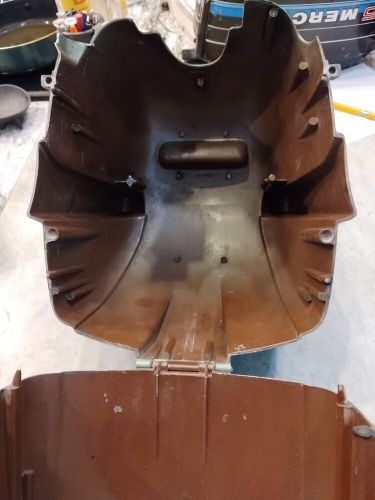 Johnson seahorse 5 1/2 hp cowling 303498,303499 pre-owned