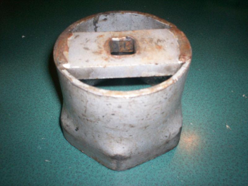  4" 3/4" drive 6 point wheel socket e-1914 made in usa in good working condition