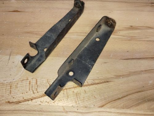 1966 chevelle outer grill brackets / braces original pair