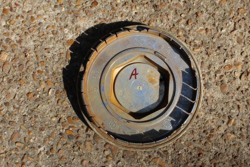 1998 1999 2000 01 2002 03 2004 2005 chevy malibu wheel hubcap center hub cap oem