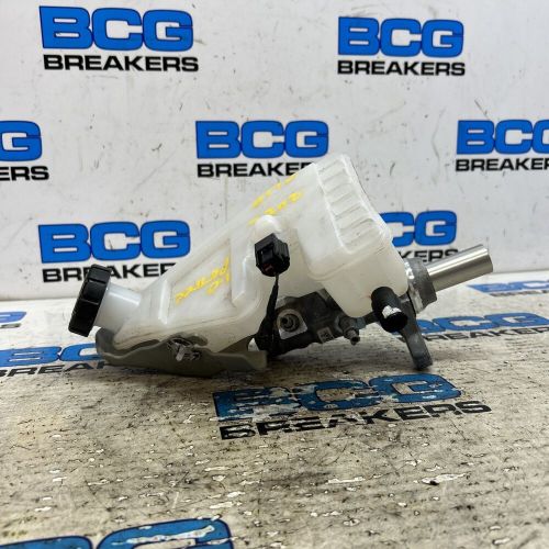 2022 renault clio 1.0  petrol  brake  master cylinder reservoir 460912509r